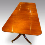 12 Seat twin pillar mahogany Georgian style dining table - Image 4