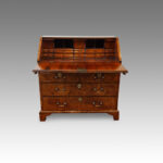 18thc. walnut bureau - Image 2