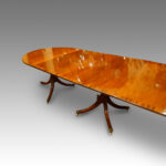 Regency style mahogany 3 pillar dining table - Image 2