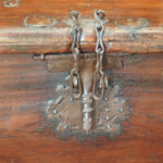 Antique Colonial trunk with iron lock plate - Image 9