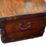 Antique Colonial trunk with iron lock plate - Image 8