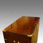 Antique Georgian mahogany military chest - Image 3