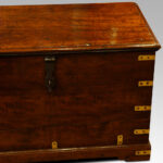 Antique teak brass bound travelling strongbox - Image 6