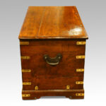 Antique teak brass bound travelling strongbox - Image 5