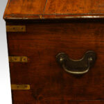 Antique teak brass bound travelling strongbox - Image 4