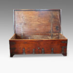 Antique hardwood Colonial chest coffee table - Image 2
