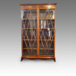 Antique mahogany double door bookcase - Image 12