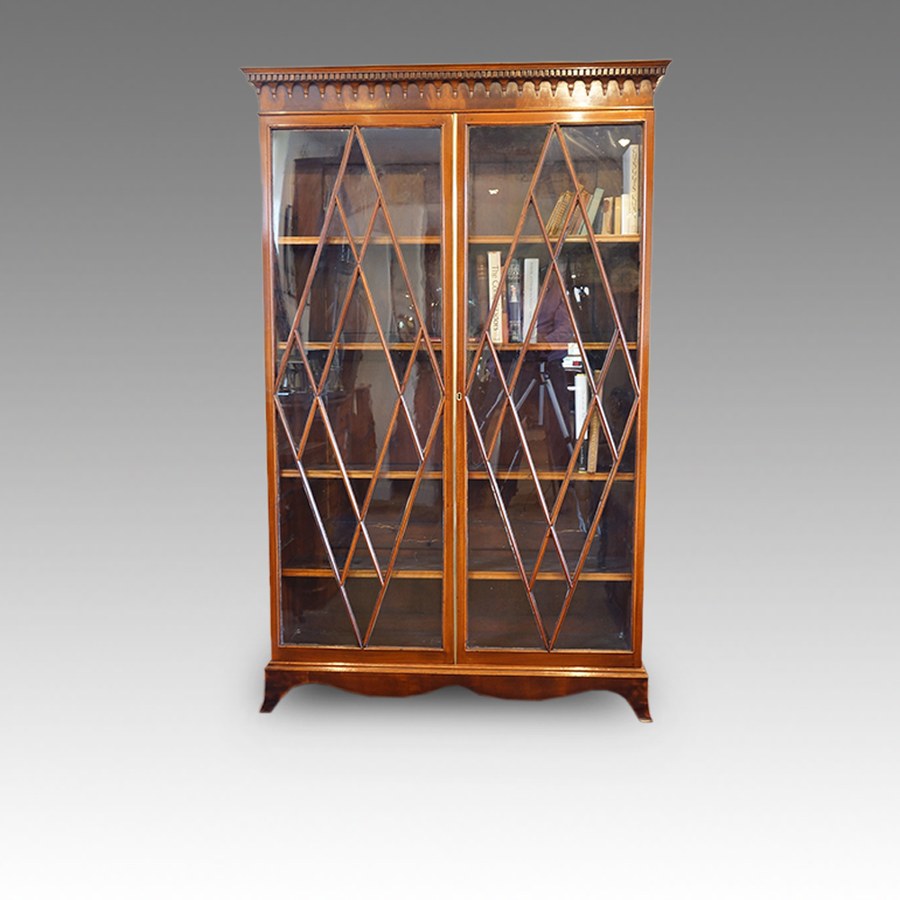 Antique-mahogany-double-door-bookcase1.jpg Antique mahogany double door bookcase - Image 1