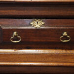Antique George III oak dresser - Image 4