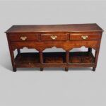 Antique oak dresser base with pot board - Image 5