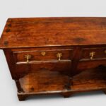 Antique oak pot board dresser with brass drop handles - Image 4