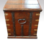 Antique teak trunk merchants trunk with iron straps and brass corners - Image 7