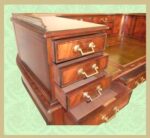 Superb Edwardian Mahogany Carlton House Desk - Image 5