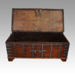 Colonial iron bound merchant chest - Image 2