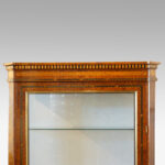 Dutch amboyna inlaid display cabinet - Image 2