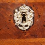 Early18thc walnut escritoire - Image 12
