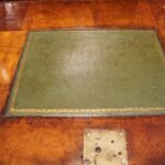 Early18thc walnut escritoire - Image 15