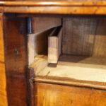 Early18thc walnut escritoire - Image 17