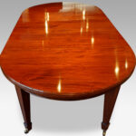 Edwardian circular mahogany dining table - Image 9