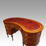 Edwardian inlaid mahogany kidney desk - Image 2