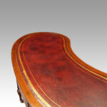 Edwardian inlaid mahogany kidney desk - Image 10