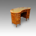 Edwardian inlaid mahogany kidney shaped desk - Image 3