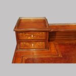 Edwardian inlaid satinwood writing table - Image 3