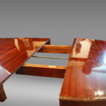 Edwardian round mahogany extending dining table - Image 7