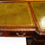 Edwardian Chippendale style pedestal desk - Image 12