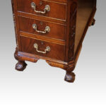 Edwardian Chippendale style pedestal desk - Image 6
