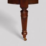 Edwardian mahogany circular dining table - Image 3