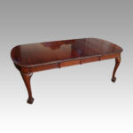 Edwardian mahogany extending dining table - Image 9