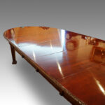 Edwardian mahogany Waring & Gillow dining table - Image 2