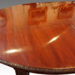 Edwardian mahogany Waring & Gillow dining table - Image 3