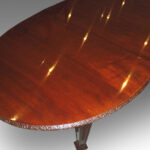 Edwardian mahogany Waring & Gillow dining table - Image 4