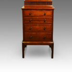 Edwardian mahogany gentleman's dressing chest - Image 2