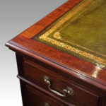Edwardian mahogany large pedestal desk - Image 3