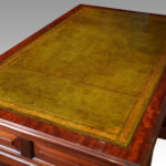 Edwardian mahogany large pedestal desk - Image 2