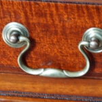 Edwardian mahogany paneled pedestal desk - Image 5