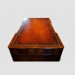 Edwardian mahogany partners desk - Image 7