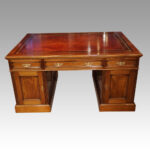 Edwardian mahogany partners desk - Image 2