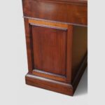 Edwardian mahogany pedestal desk - Image 3
