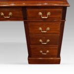 Edwardian mahogany pedestal desk - Image 4