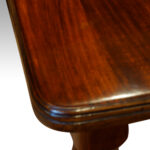 Edwardian mahogany small dining table - Image 4