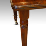 Edwardian mahogany small dining table - Image 7