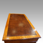 Edwardian oak pedestal desk - Image 5