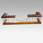 Edwardian oak and brass club fender - Image 4