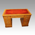 Edwardian oak pedestal desk - Image 3