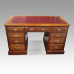 Edwardian walnut Maple & co pedestal desk