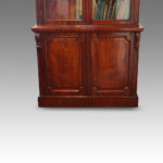 Fine Victorian mahogany bookcase - Image 2